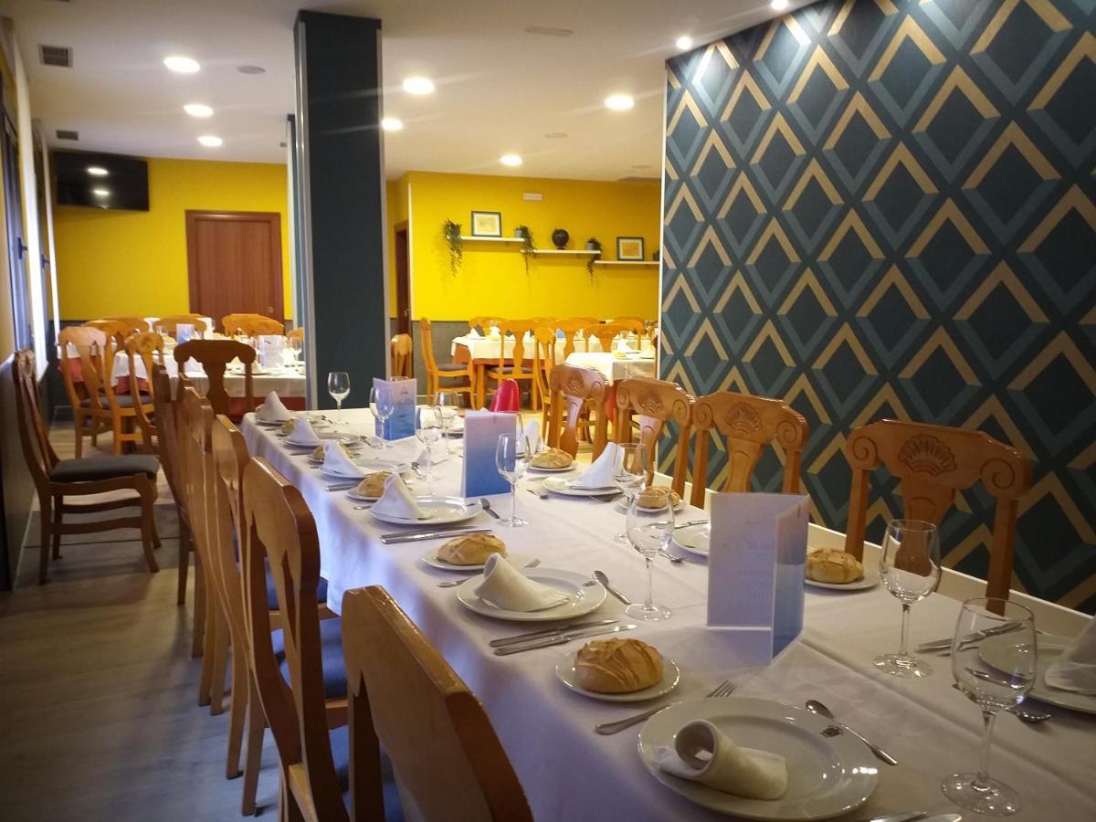 Hostal Virgen Del Villar Laguna de Duero Bagian luar foto
